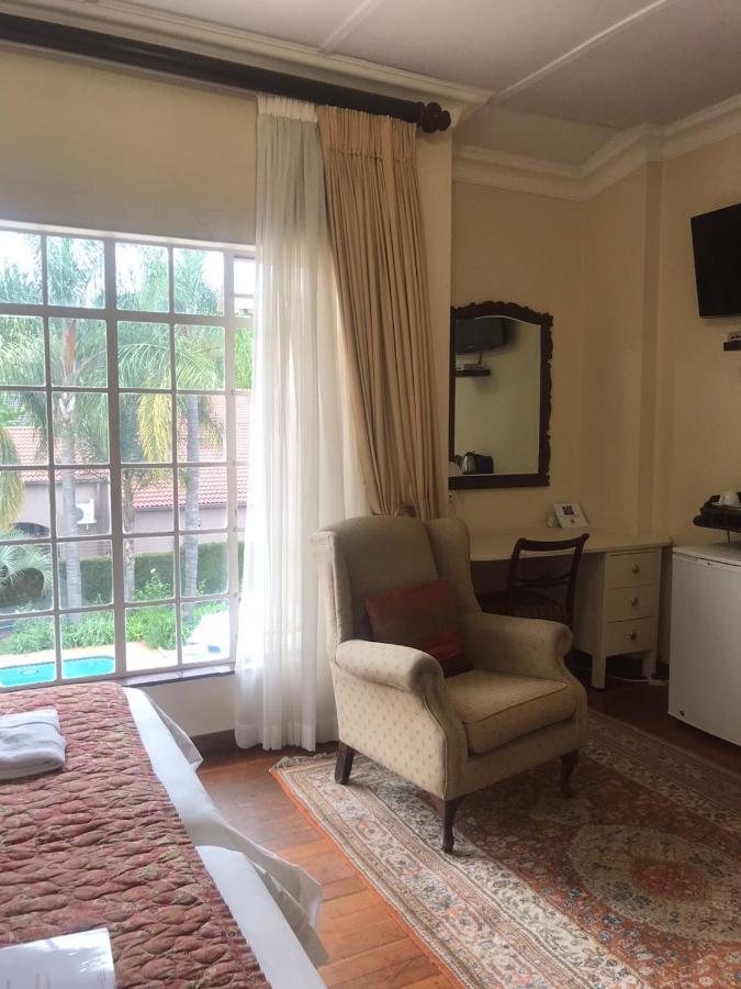 Brooklyn Place Pretoria-Noord Exterior foto
